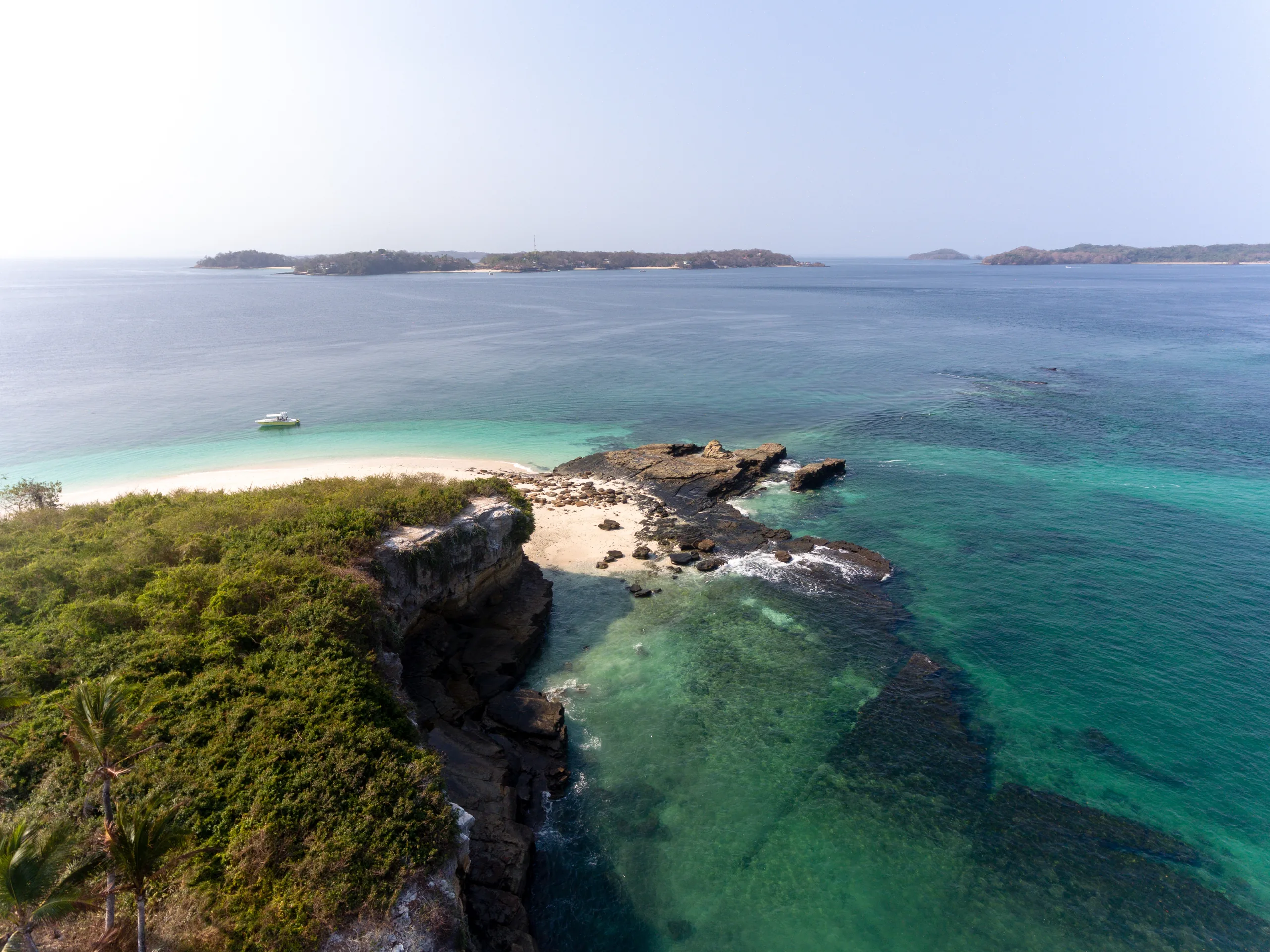 Turquoise water and beach on Contadora, Pearl Islands, Gulf of Panama